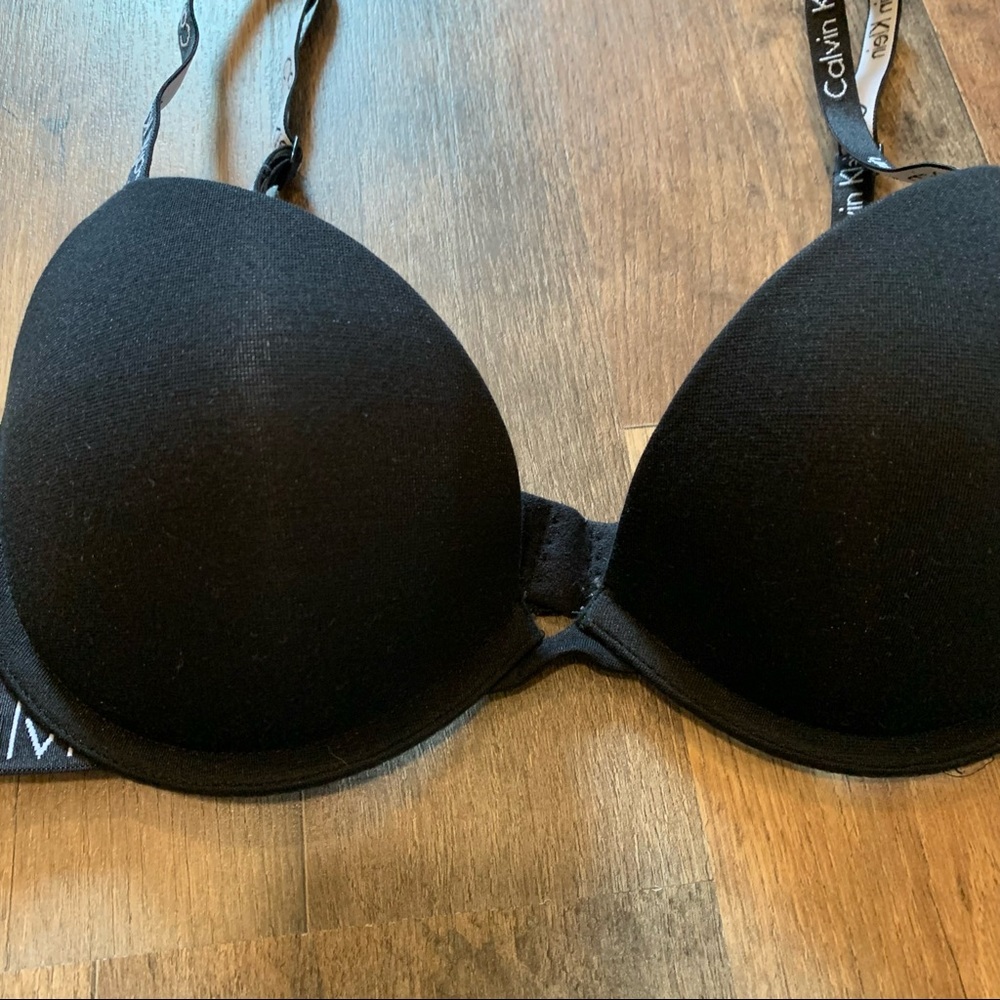 Calvin Klein banded logo push up bra - Picture 4 of 8